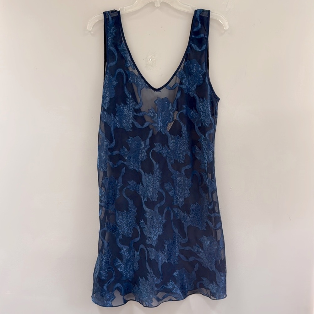 Beautiful - Victoria's Secret Navy Blue Floral Embossed Mini Slip Dress - Size L